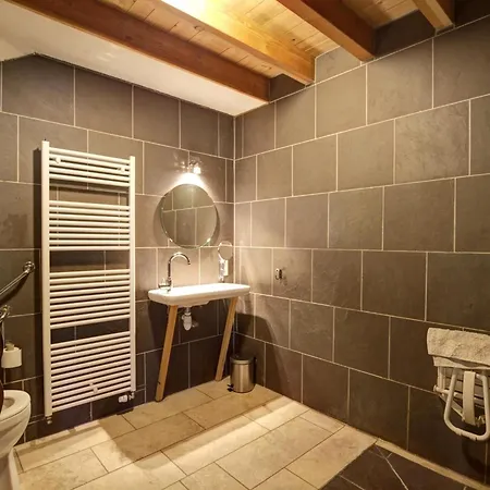 Confortables Pour 10 Pers. Avec Jardin, Terrasse Et Equipements Modernes - Fr-1-496-185