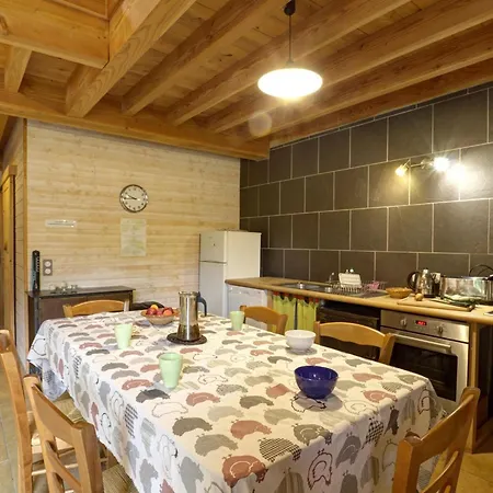 Confortables Pour 10 Pers. Avec Jardin, Terrasse Et Equipements Modernes - Fr-1-496-185 Holiday home Saint-Romain-d'Urfe